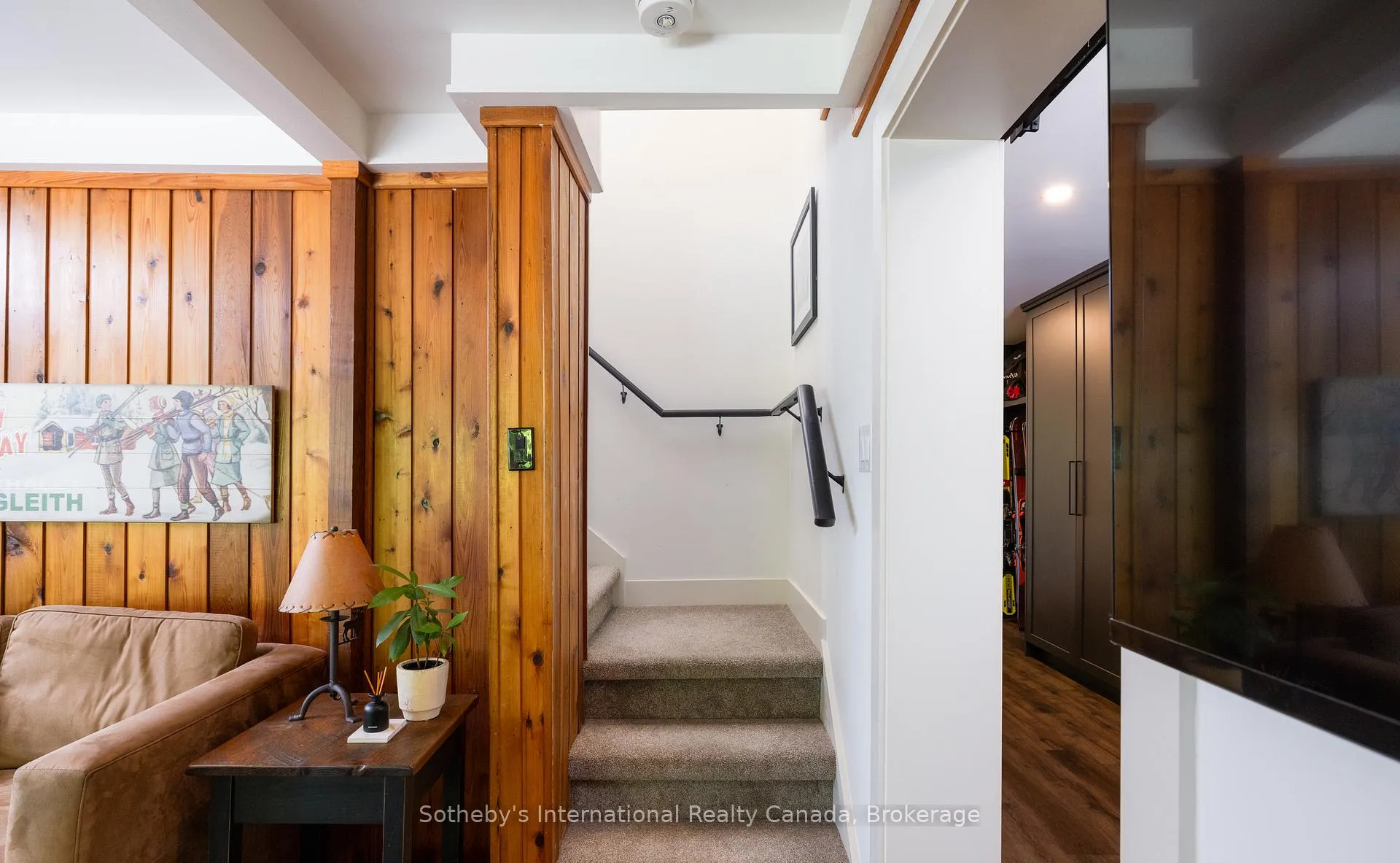 Photo 19 of 131 Kitzbuhl Crescent, Blue Mountains — HOMEH