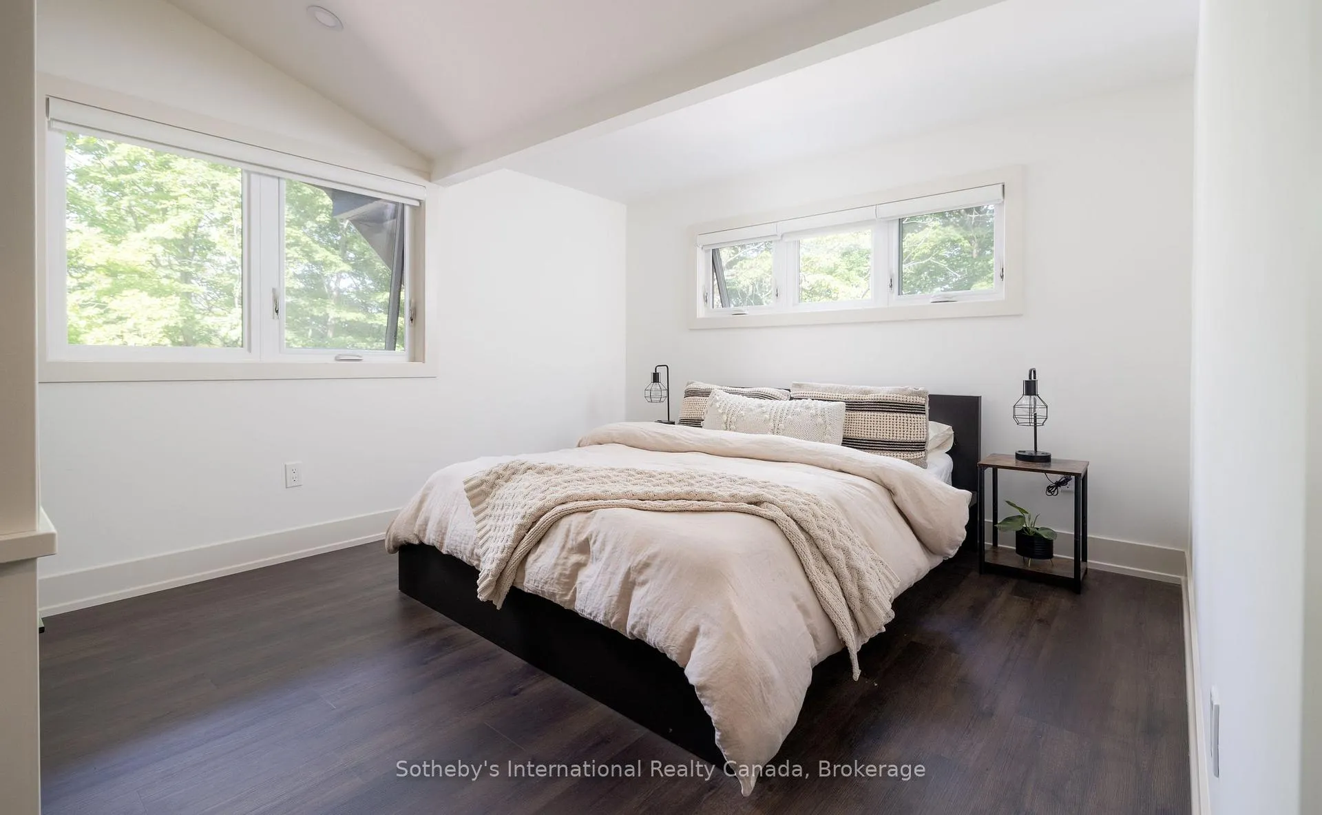 Photo 20 of 131 Kitzbuhl Crescent, Blue Mountains — HOMEH