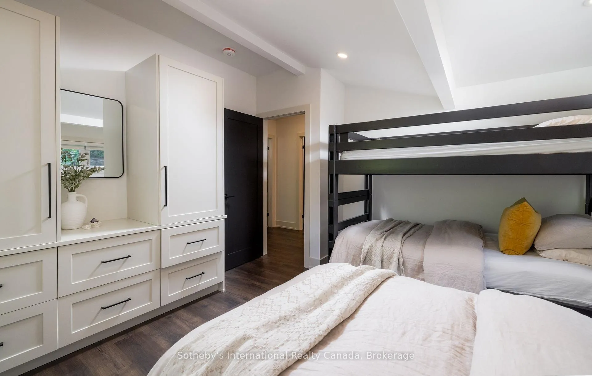 Photo 27 of 131 Kitzbuhl Crescent, Blue Mountains — HOMEH