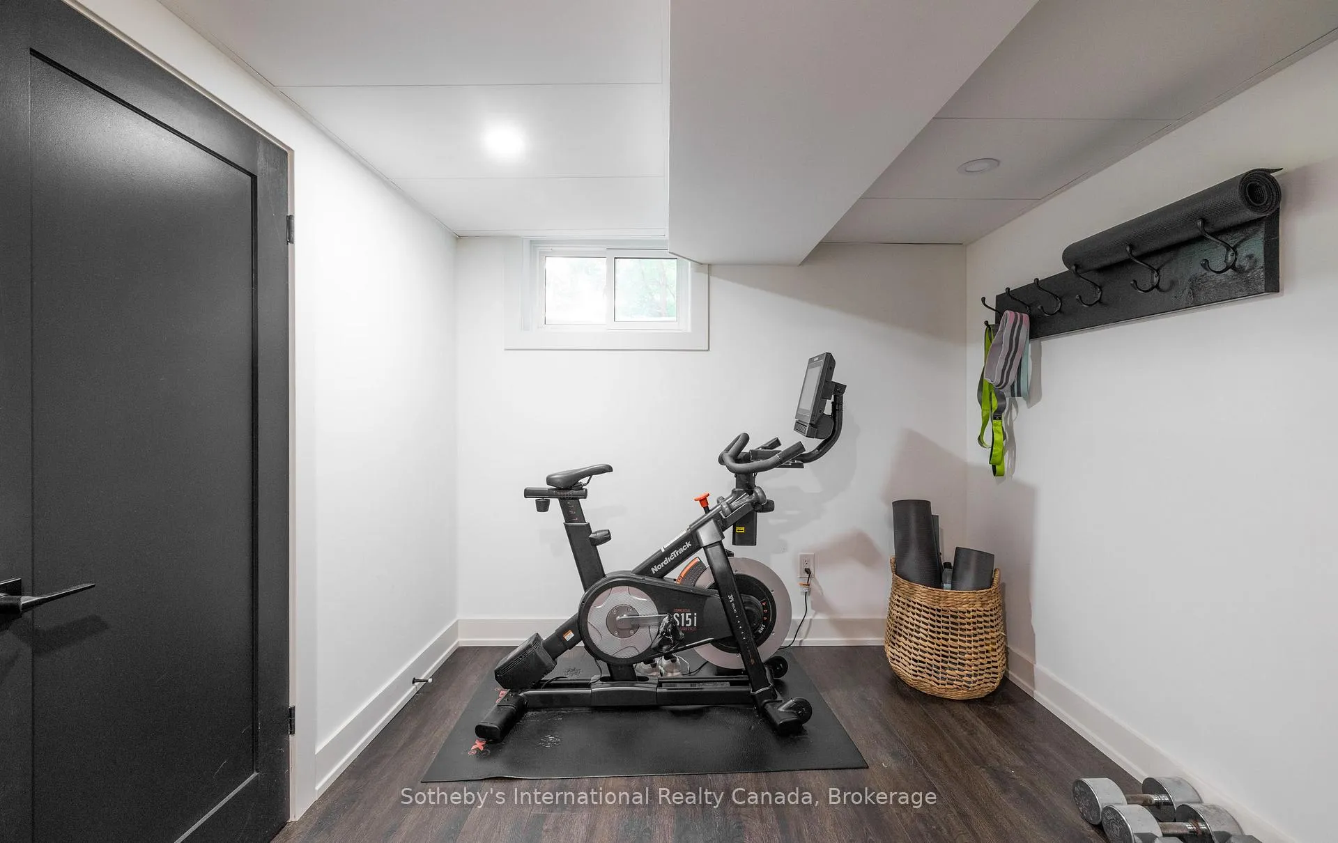 Photo 32 of 131 Kitzbuhl Crescent, Blue Mountains — HOMEH