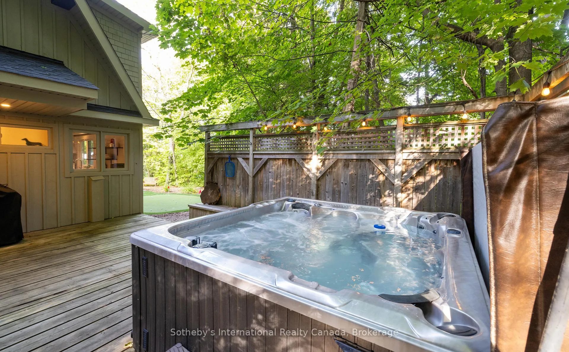 Photo 35 of 131 Kitzbuhl Crescent, Blue Mountains — HOMEH