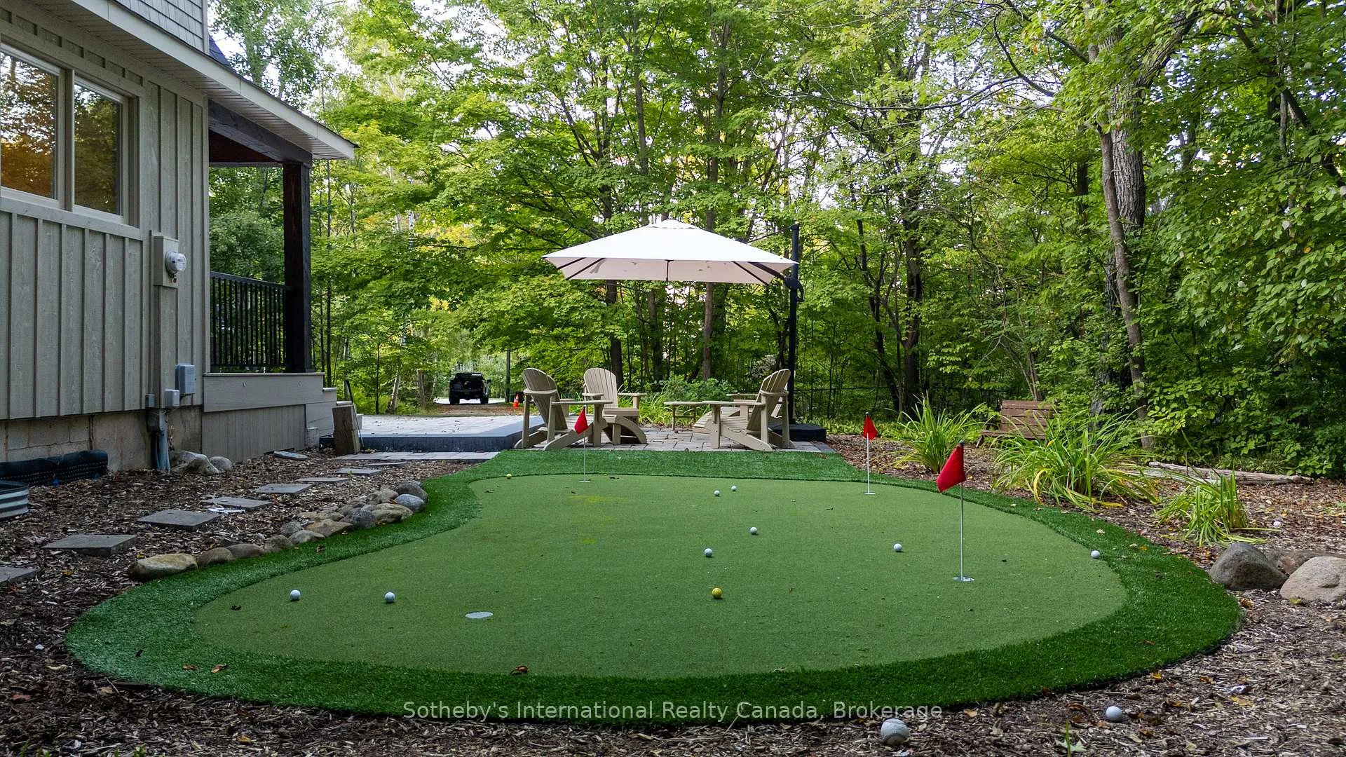 Photo 46 of 131 Kitzbuhl Crescent, Blue Mountains — HOMEH