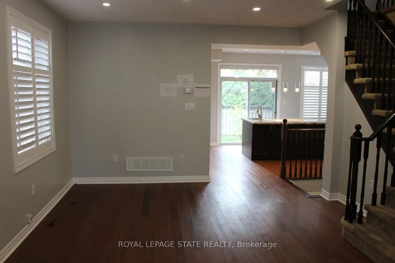 Photo 10 of 2128 Blackforest Crescent, Oakville, Westmount — HOMEH