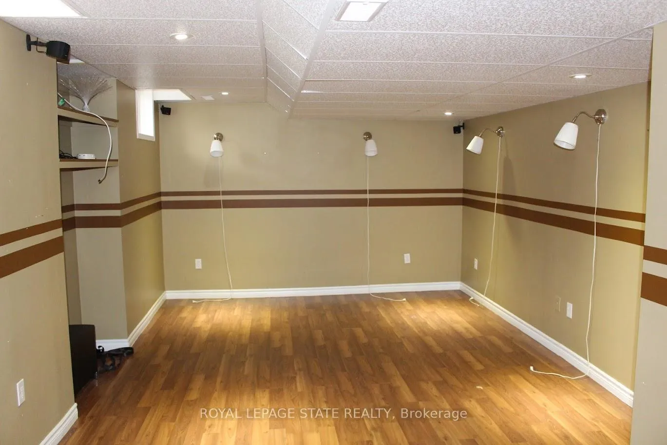 Photo 26 of 2128 Blackforest Crescent, Oakville, Westmount — HOMEH