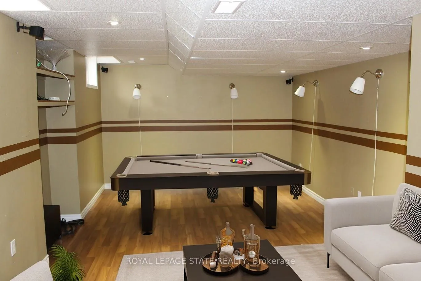 Photo 27 of 2128 Blackforest Crescent, Oakville, Westmount — HOMEH