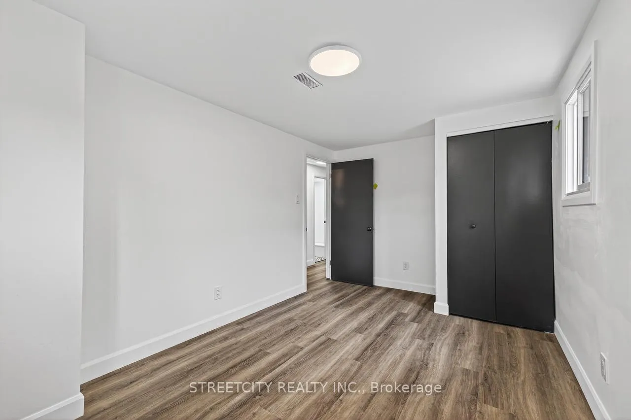 Photo 21 of 1128 Overlea Crescent, Sarnia — HOMEH