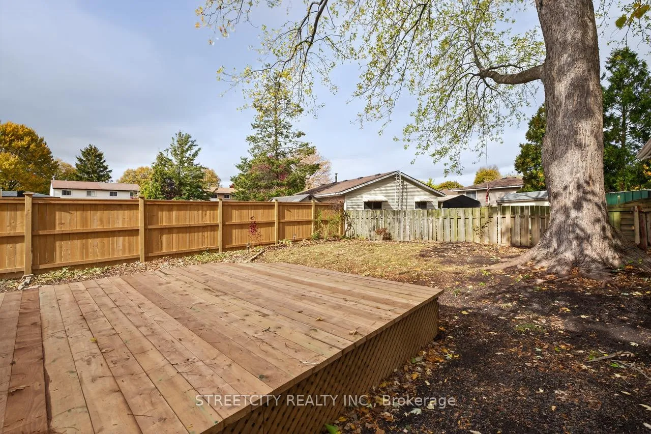 Photo 29 of 1128 Overlea Crescent, Sarnia — HOMEH