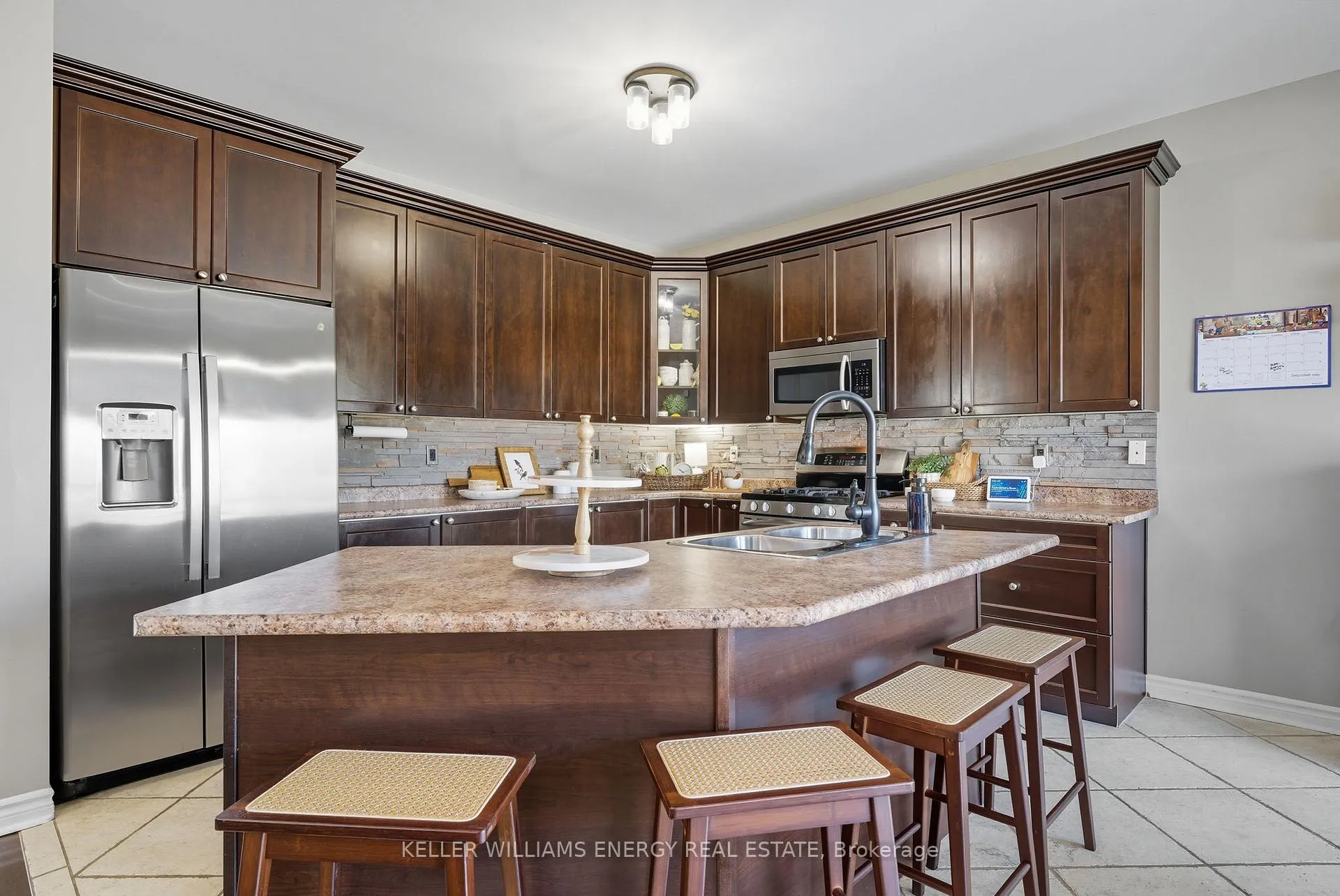Photo 5 of 7 Mccorkell Street, Clarington, Bowmanville — HOMEH