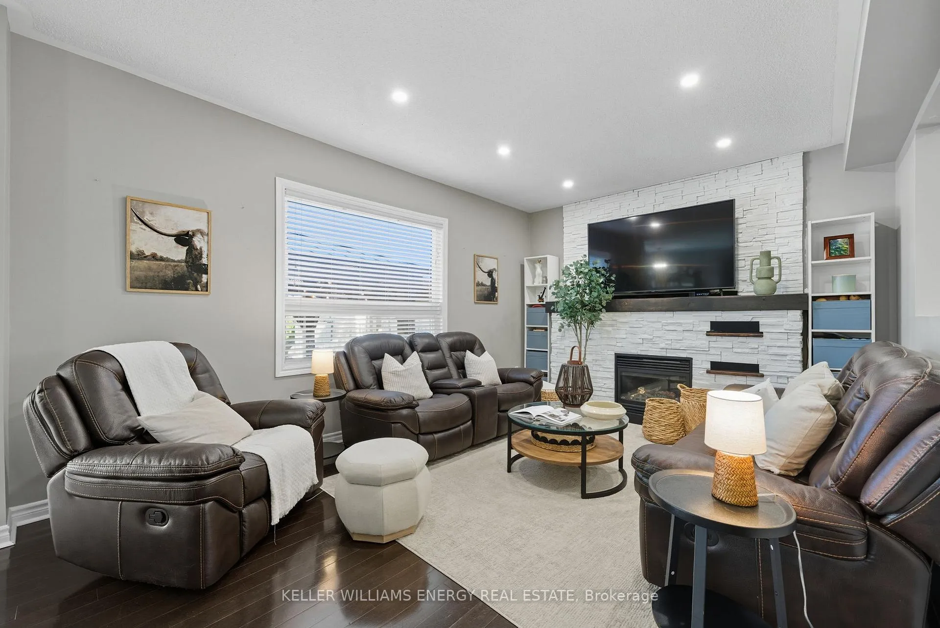 Photo 12 of 7 Mccorkell Street, Clarington, Bowmanville — HOMEH