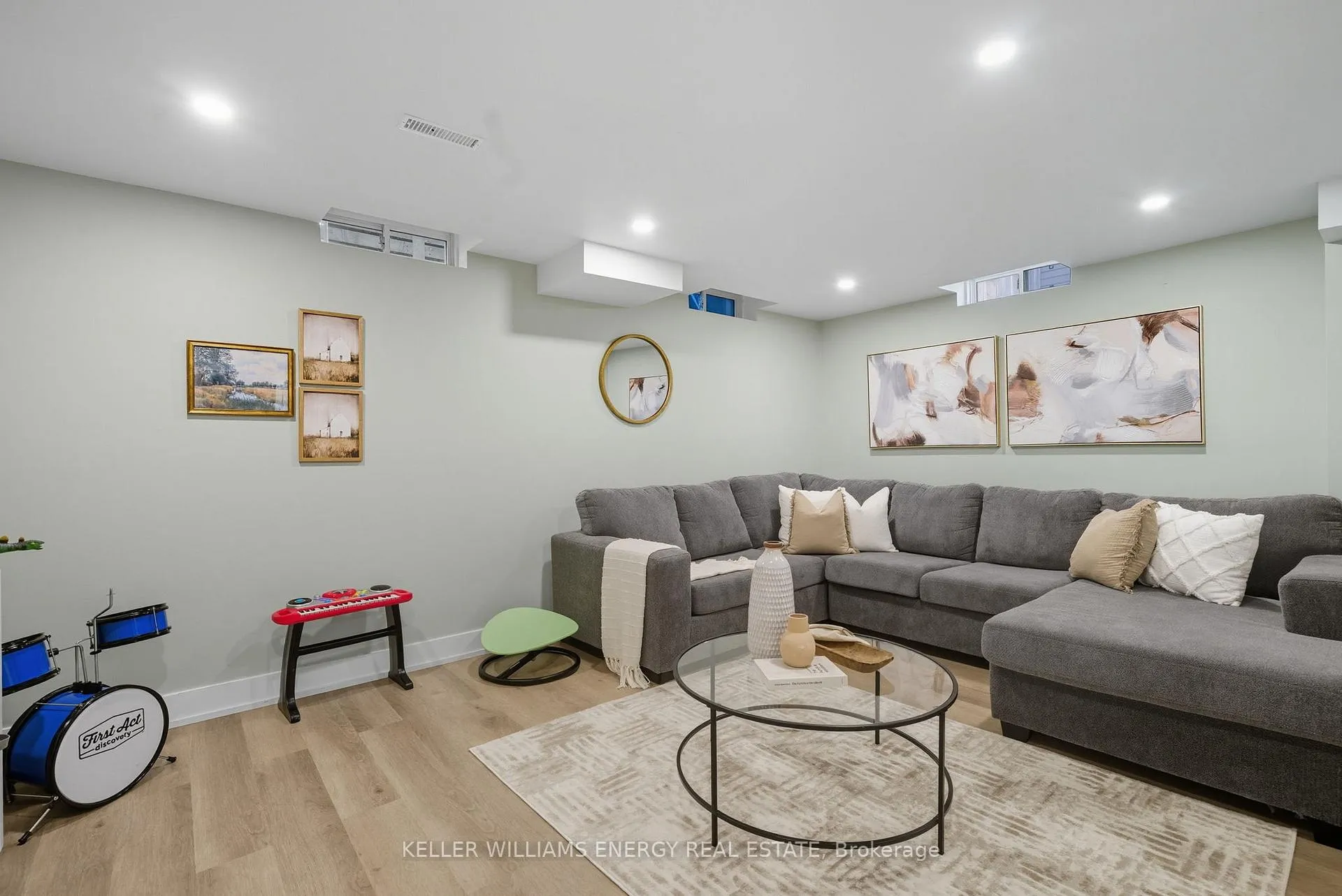 Photo 36 of 7 Mccorkell Street, Clarington, Bowmanville — HOMEH