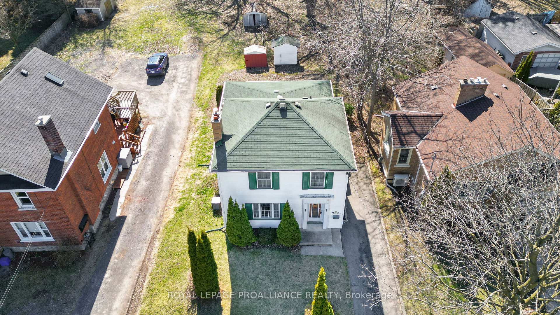 Photo 3 of 152 Bleecker Avenue, Belleville, Belleville Ward — HOMEH