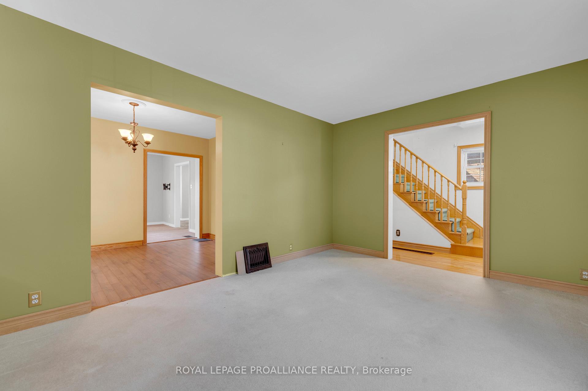 Photo 12 of 152 Bleecker Avenue, Belleville, Belleville Ward — HOMEH