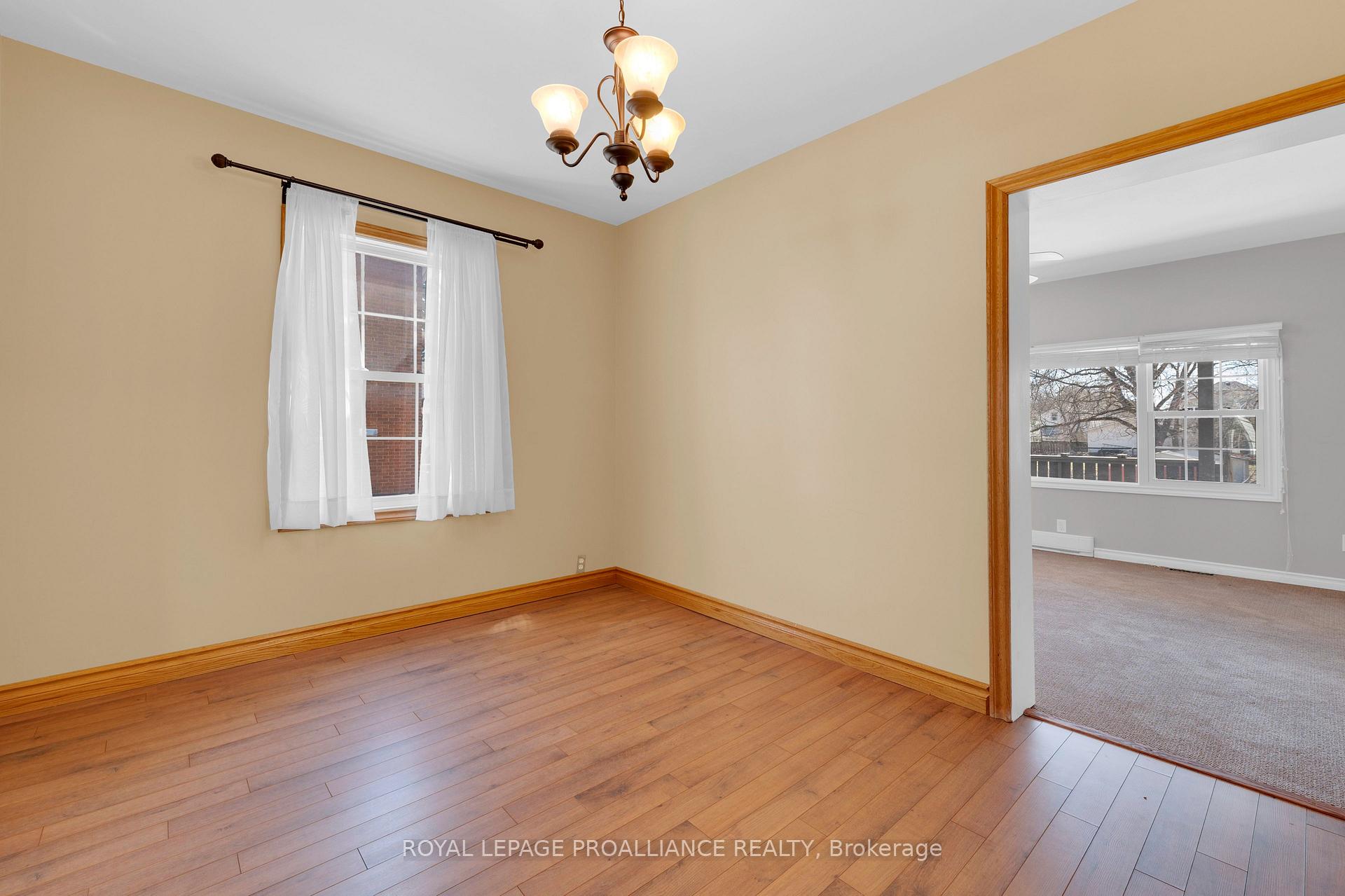 Photo 13 of 152 Bleecker Avenue, Belleville, Belleville Ward — HOMEH