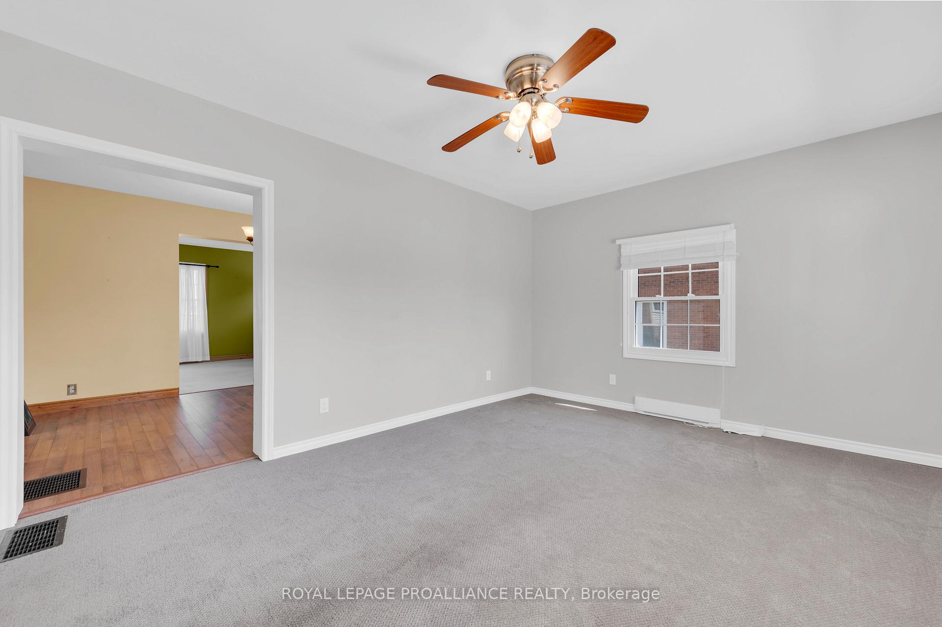 Photo 17 of 152 Bleecker Avenue, Belleville, Belleville Ward — HOMEH