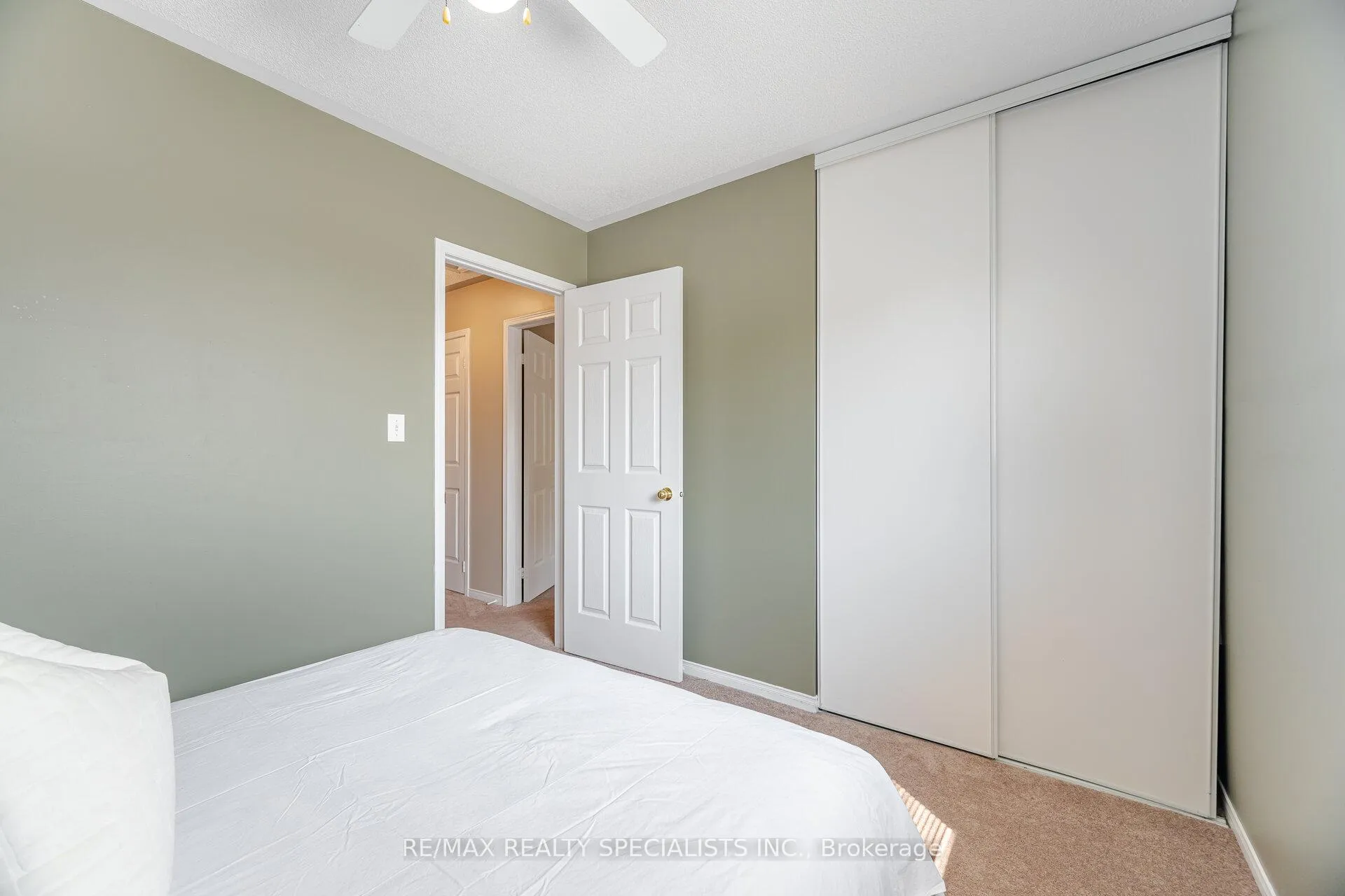 Photo 28 of 45 Bradshaw Street, Clarington, Bowmanville — HOMEH