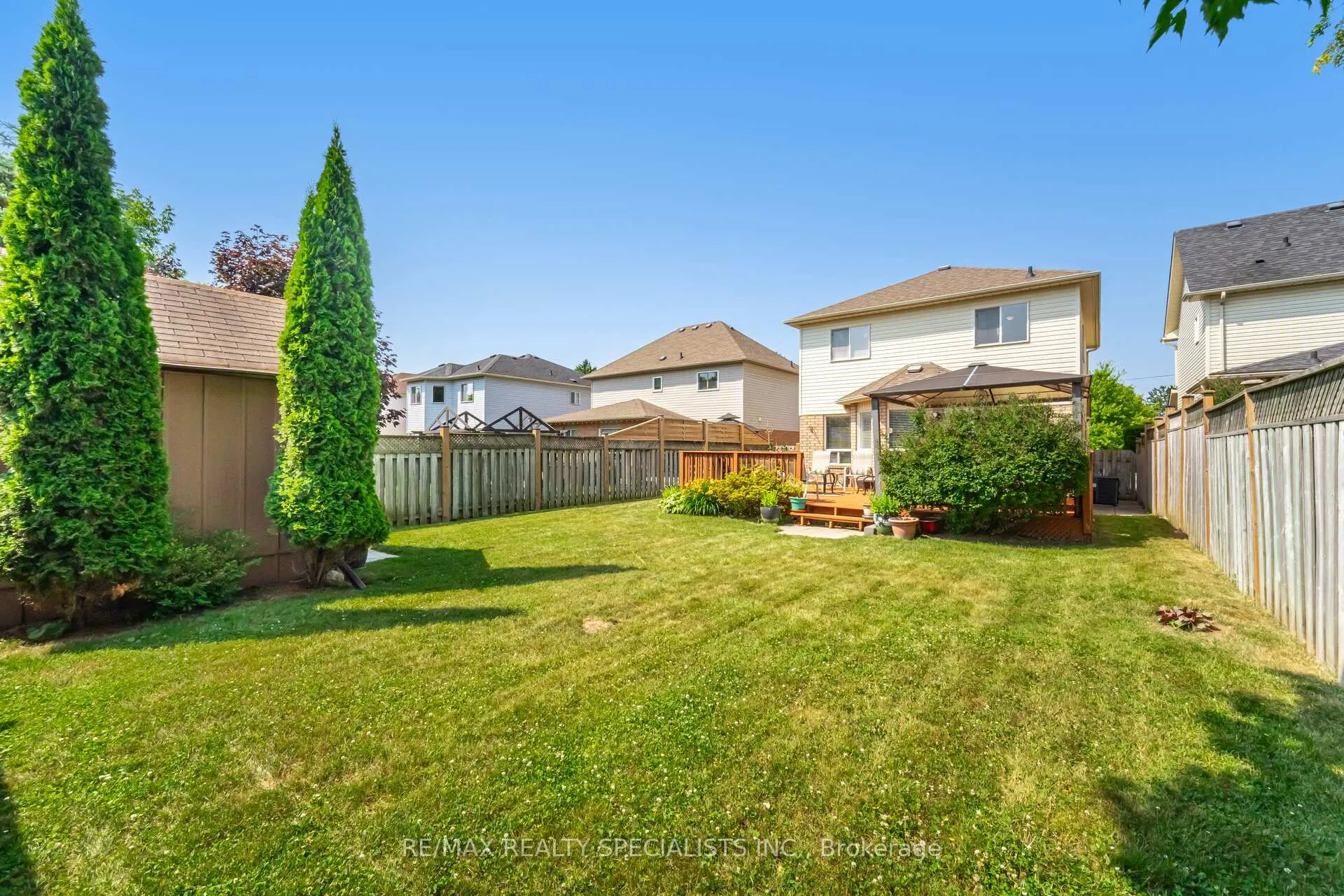 Photo 40 of 45 Bradshaw Street, Clarington, Bowmanville — HOMEH