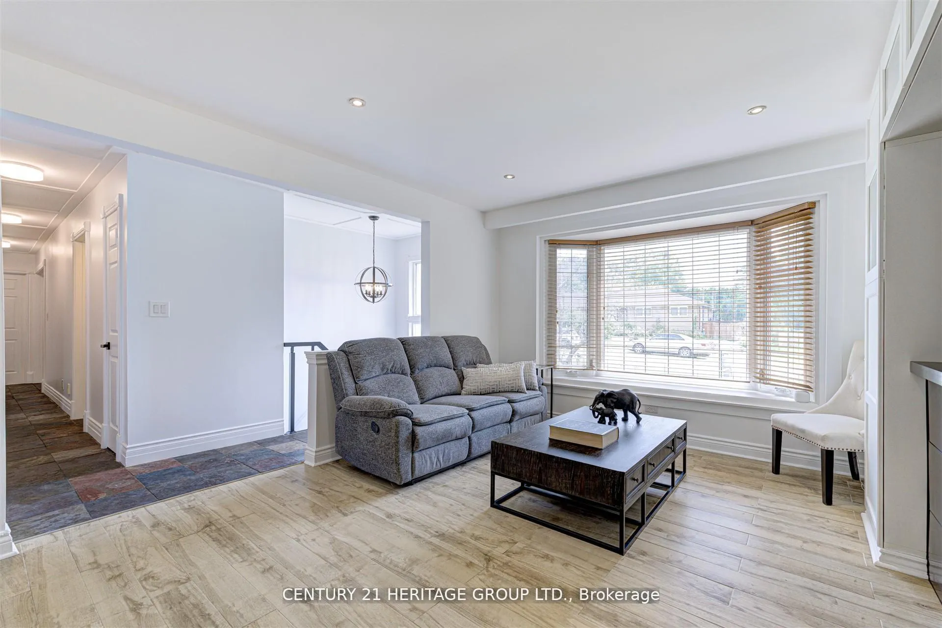 Photo 7 of 10 Bachly Crescent, King, Pottageville — HOMEH