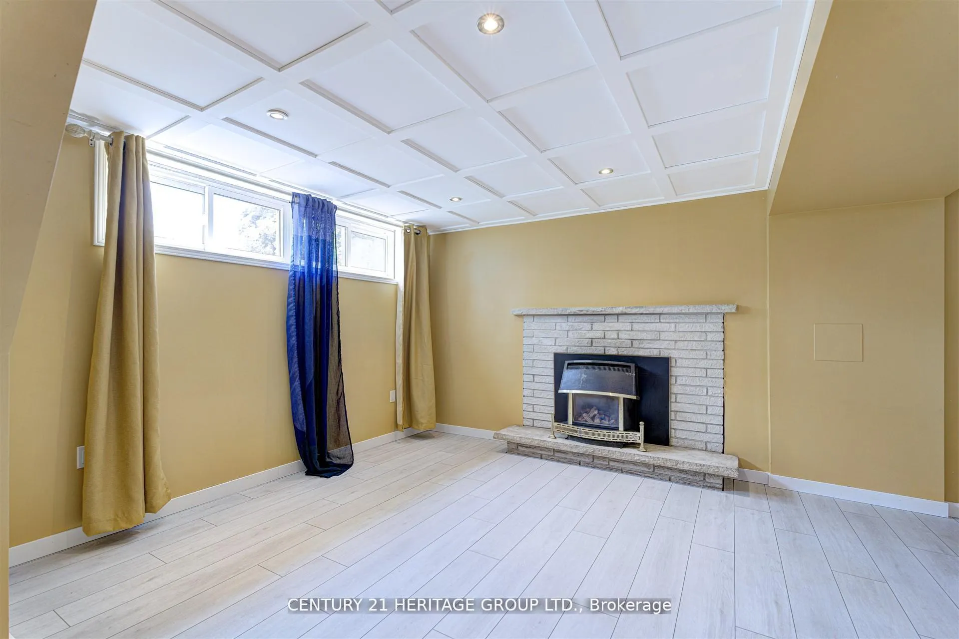 Photo 33 of 10 Bachly Crescent, King, Pottageville — HOMEH