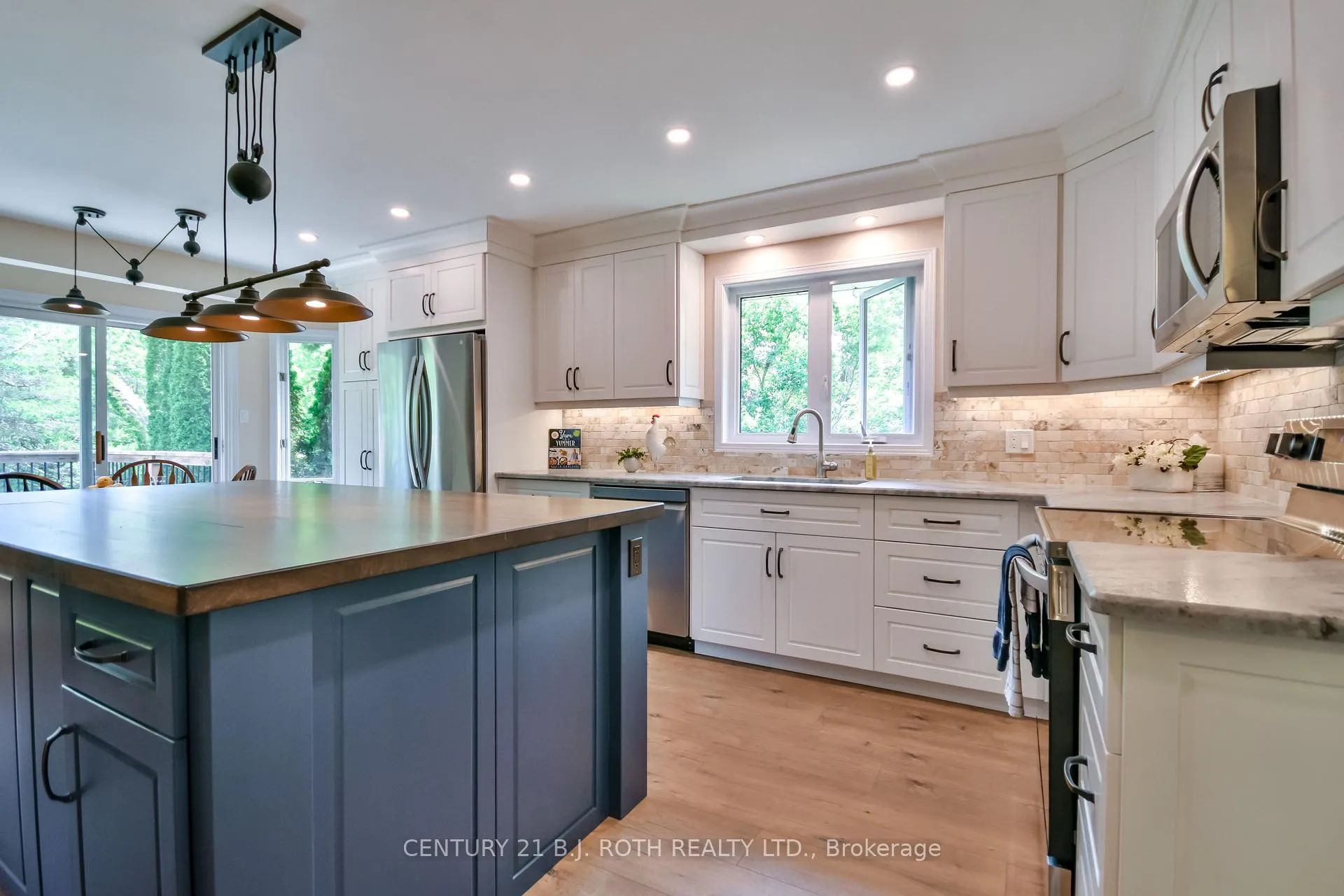 Photo 6 of 34 Cairns Boulevard, Springwater, Midhurst — HOMEH