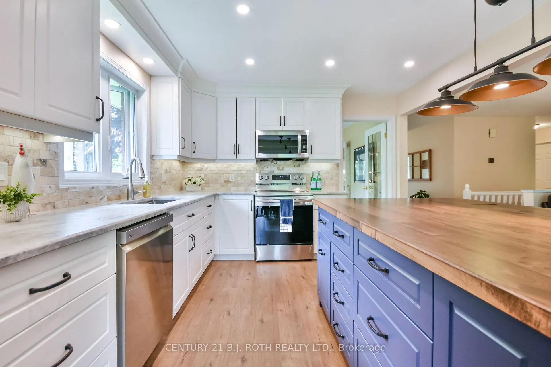 Photo 10 of 34 Cairns Boulevard, Springwater, Midhurst — HOMEH