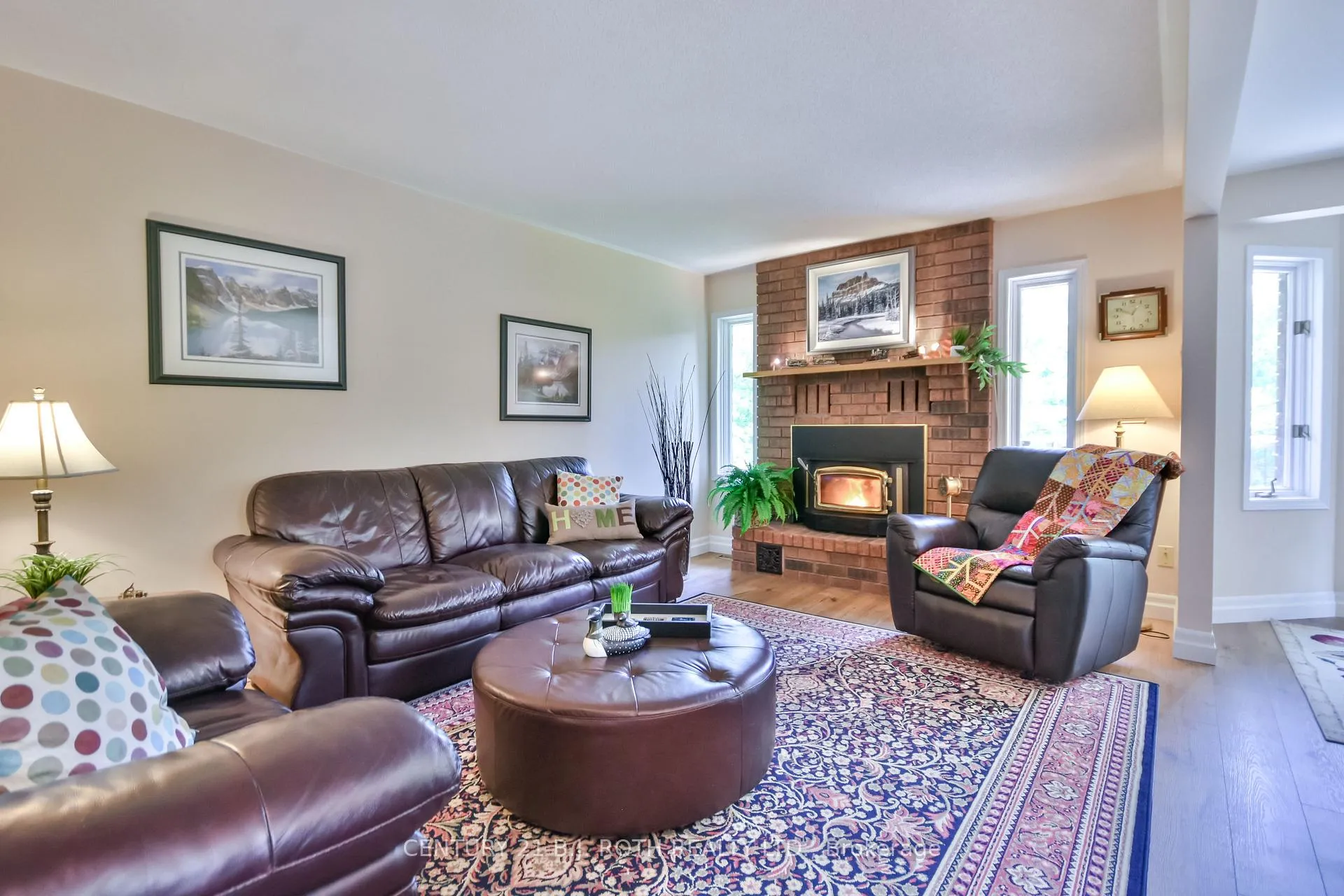 Photo 14 of 34 Cairns Boulevard, Springwater, Midhurst — HOMEH