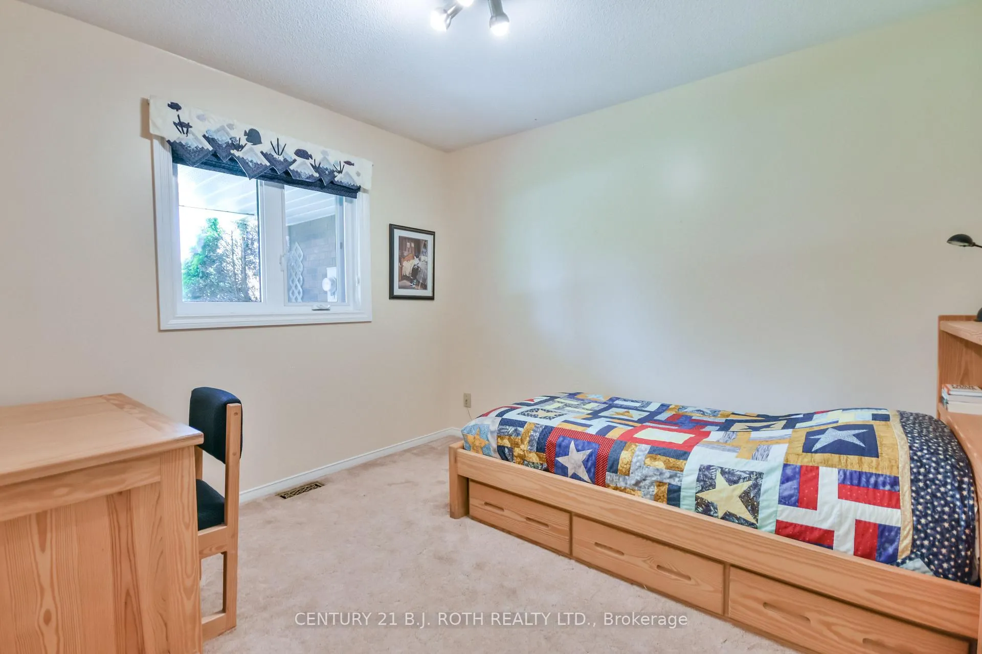 Photo 20 of 34 Cairns Boulevard, Springwater, Midhurst — HOMEH