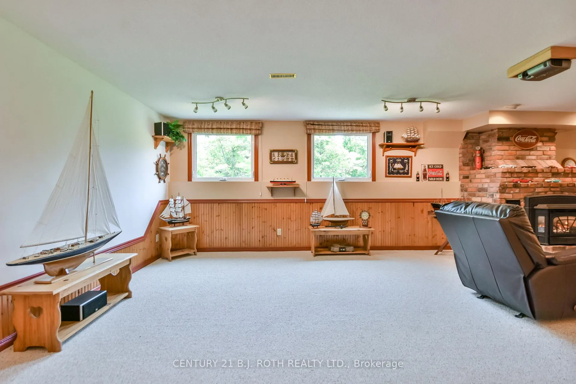 Photo 26 of 34 Cairns Boulevard, Springwater, Midhurst — HOMEH