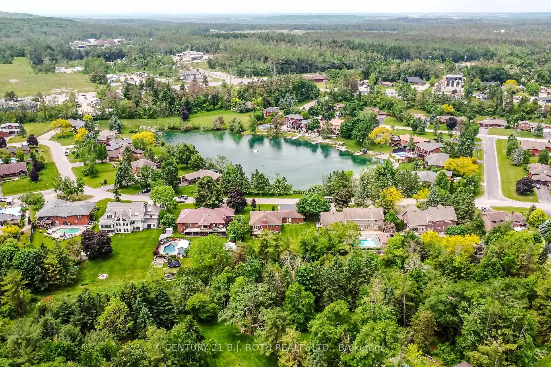 Photo 31 of 34 Cairns Boulevard, Springwater, Midhurst — HOMEH