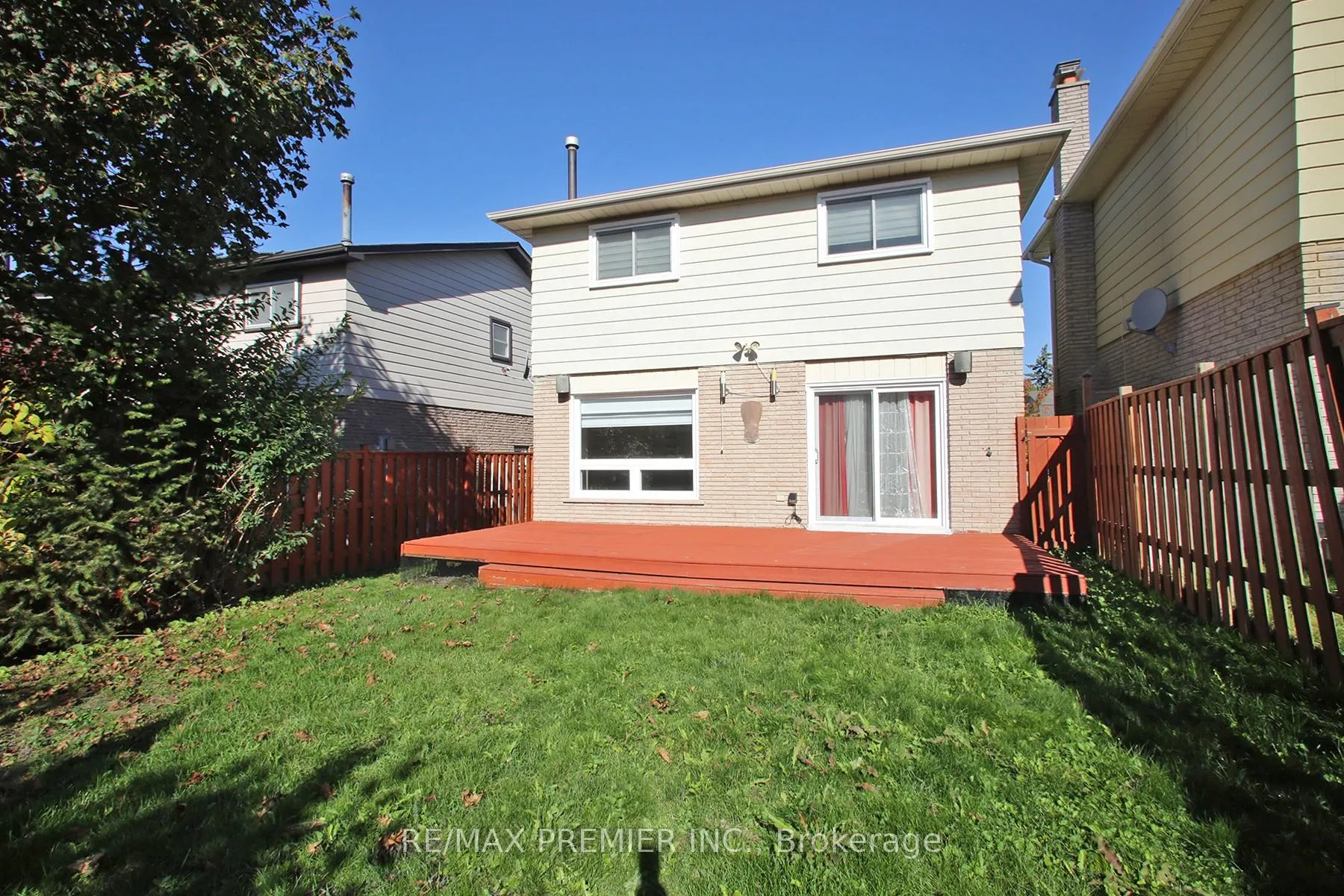 Photo 5 of 600 Stonebridge Lane, Pickering, West Shore — HOMEH