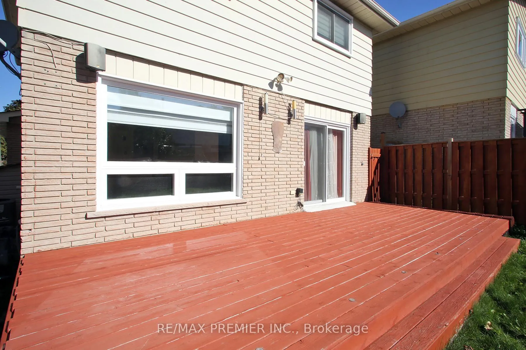 Photo 6 of 600 Stonebridge Lane, Pickering, West Shore — HOMEH