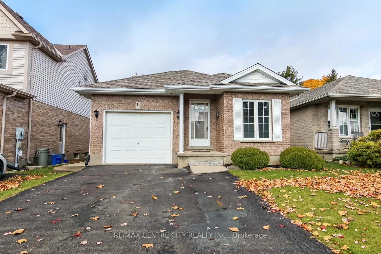 Photo 1 of 11 Axford Parkway, St. Thomas — HOMEH