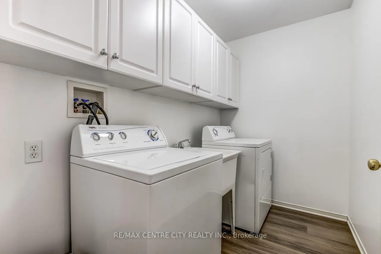 Photo 9 of 11 Axford Parkway, St. Thomas — HOMEH