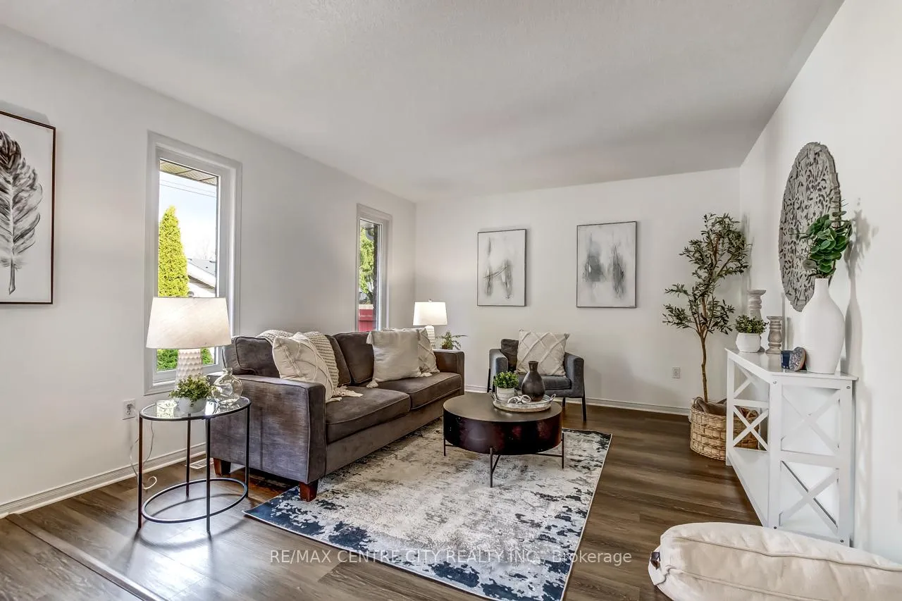 Photo 14 of 11 Axford Parkway, St. Thomas — HOMEH