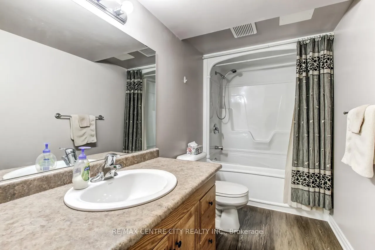 Photo 20 of 11 Axford Parkway, St. Thomas — HOMEH
