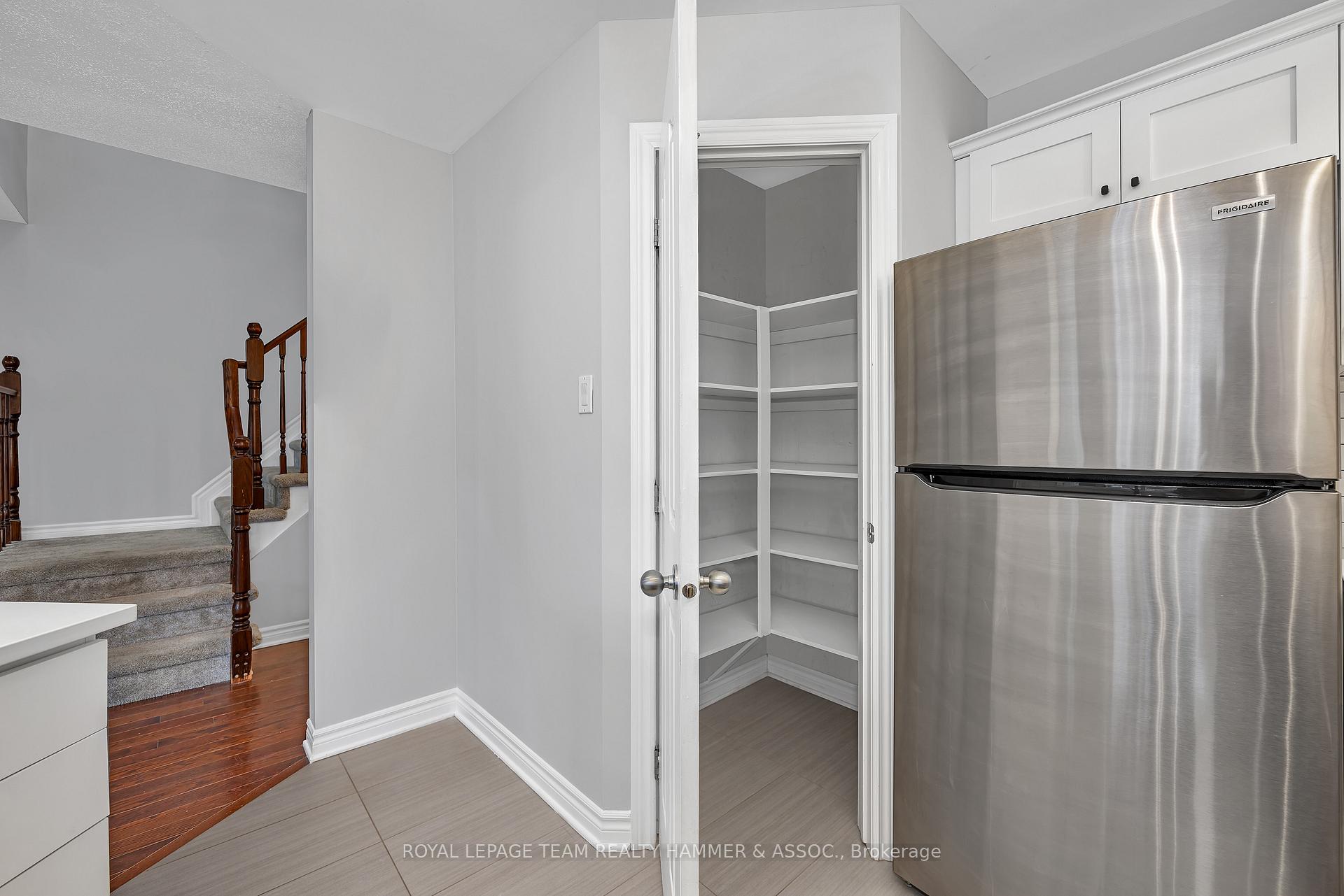 Photo 10 of 232 Bookton Place, Ottawa, Riverside South/Gloucester Glen — HOMEH