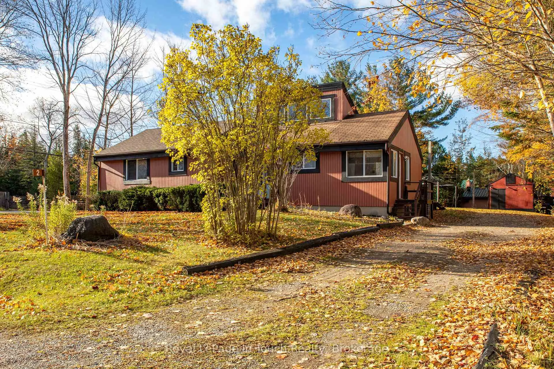 Photo 3 of 2 Coppercliff Crescent, Tiny, Rural Tiny — HOMEH
