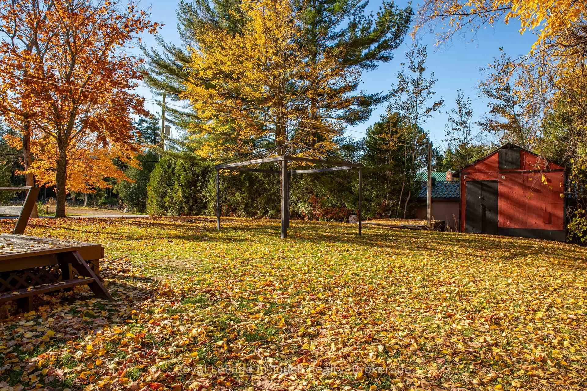 Photo 7 of 2 Coppercliff Crescent, Tiny, Rural Tiny — HOMEH