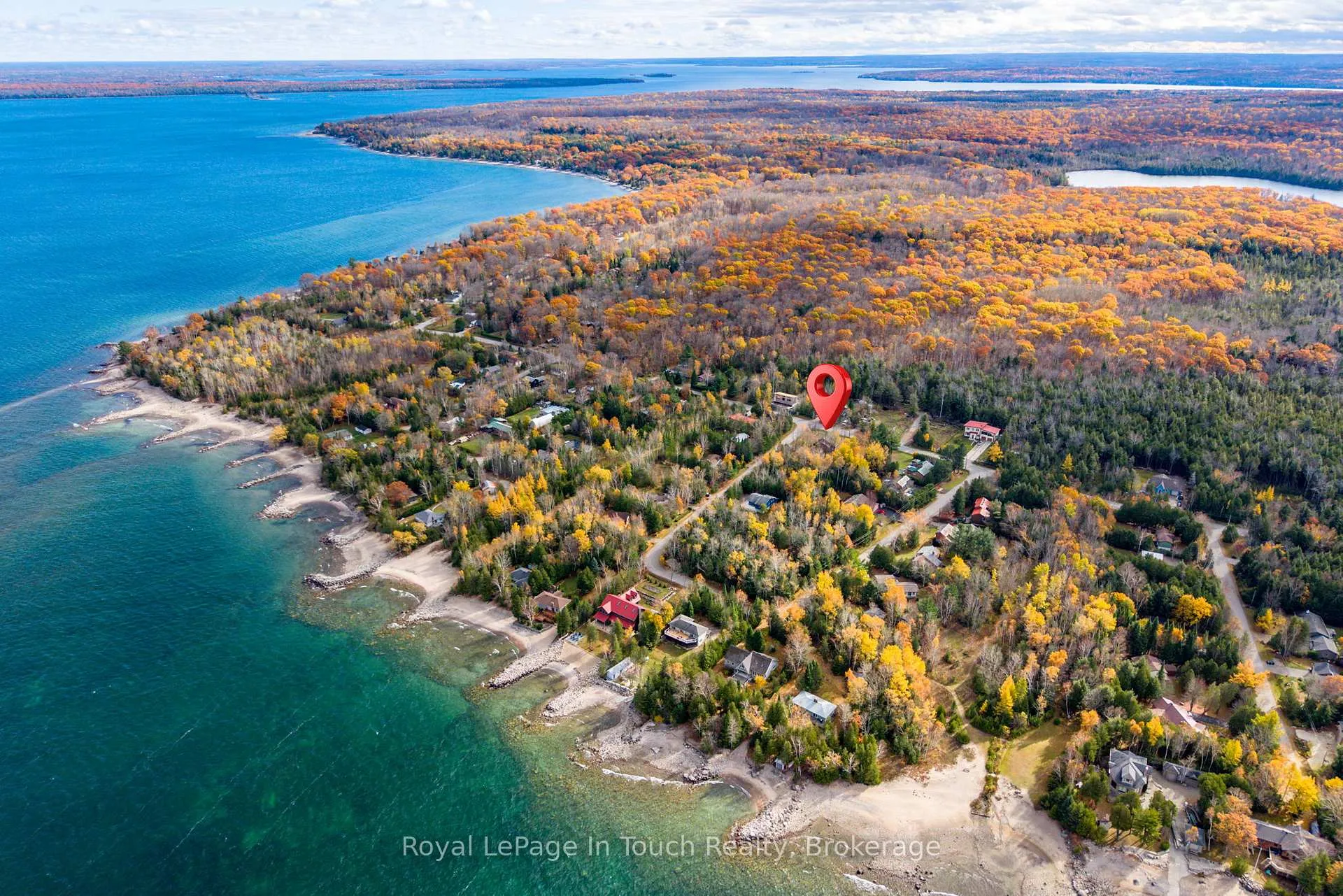 Photo 11 of 2 Coppercliff Crescent, Tiny, Rural Tiny — HOMEH
