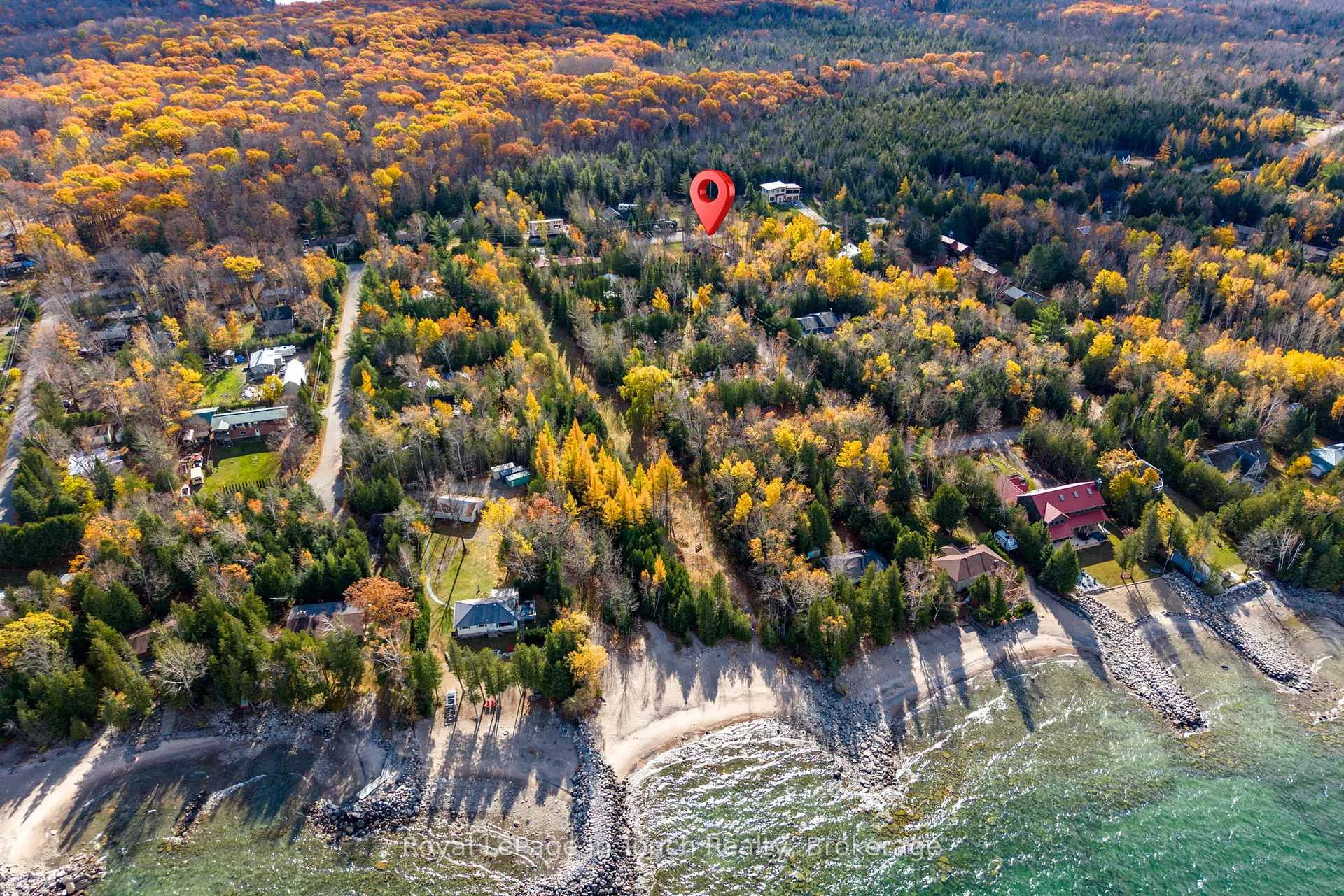 Photo 14 of 2 Coppercliff Crescent, Tiny, Rural Tiny — HOMEH