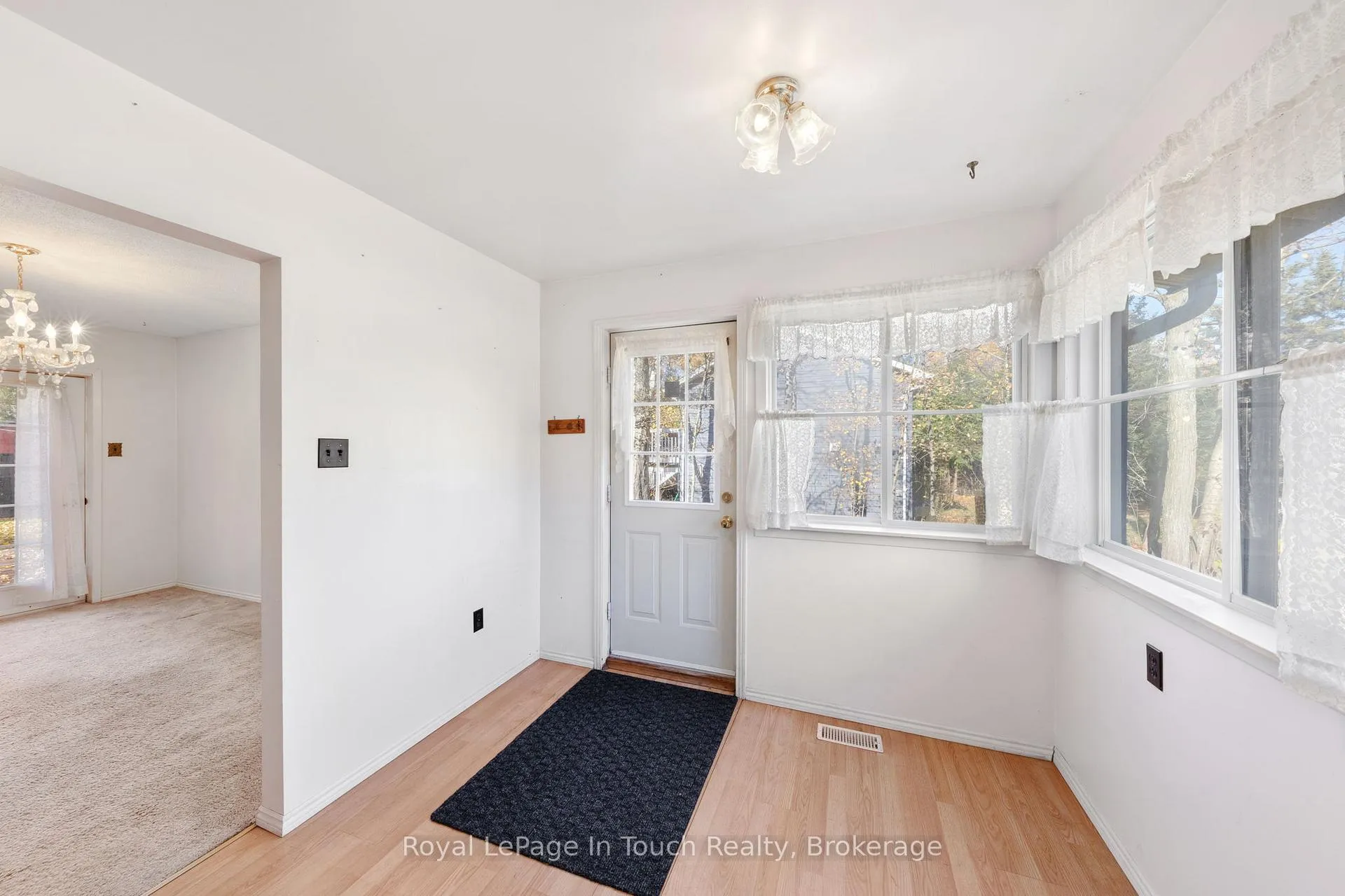 Photo 28 of 2 Coppercliff Crescent, Tiny, Rural Tiny — HOMEH