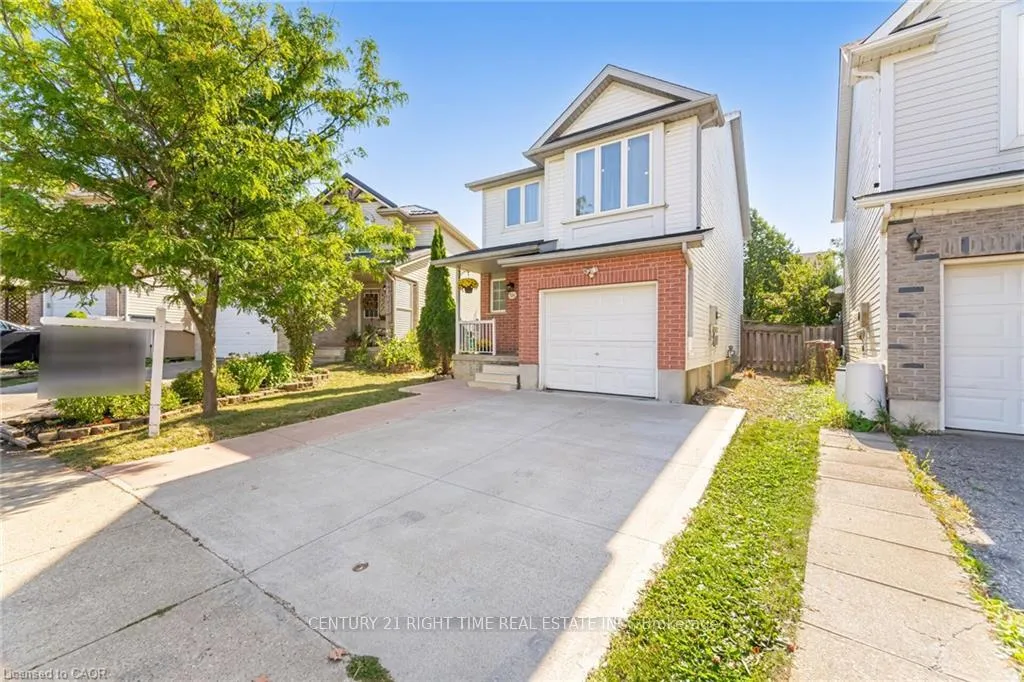 Photo 3 of 525 Chablis Drive E, Waterloo — HOMEH