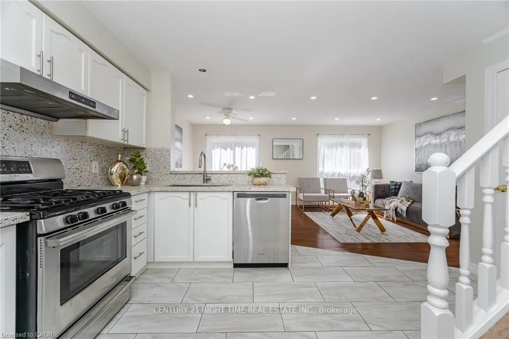 Photo 9 of 525 Chablis Drive E, Waterloo — HOMEH