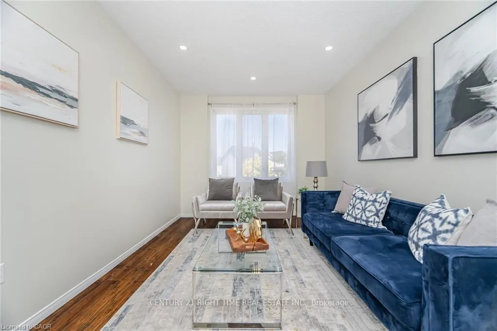 Photo 23 of 525 Chablis Drive E, Waterloo — HOMEH