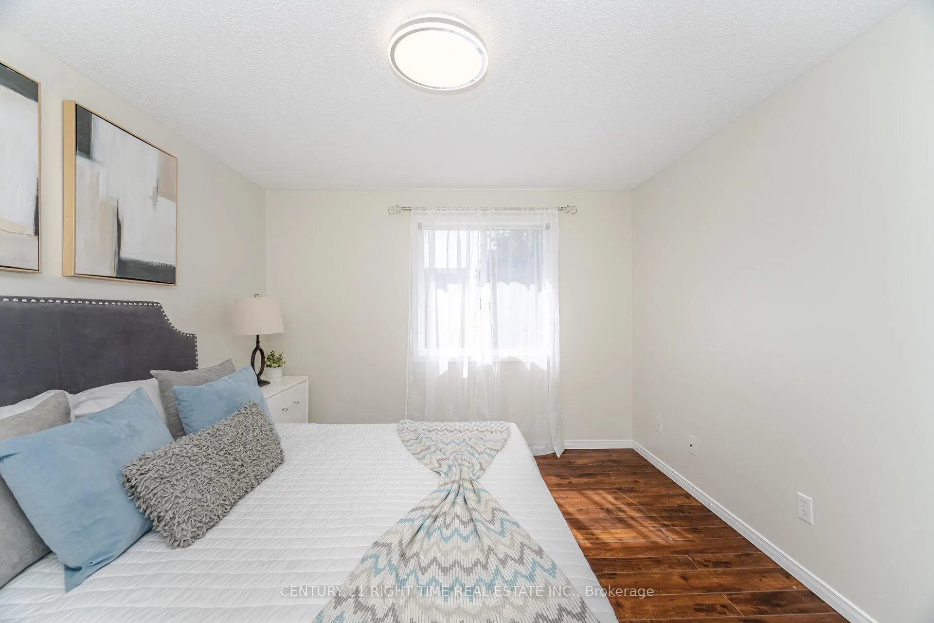 Photo 26 of 525 Chablis Drive E, Waterloo — HOMEH