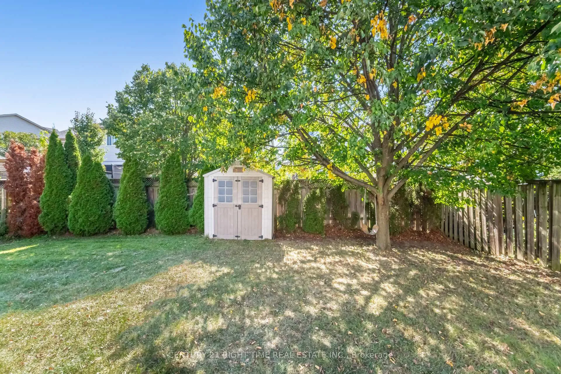 Photo 44 of 525 Chablis Drive E, Waterloo — HOMEH
