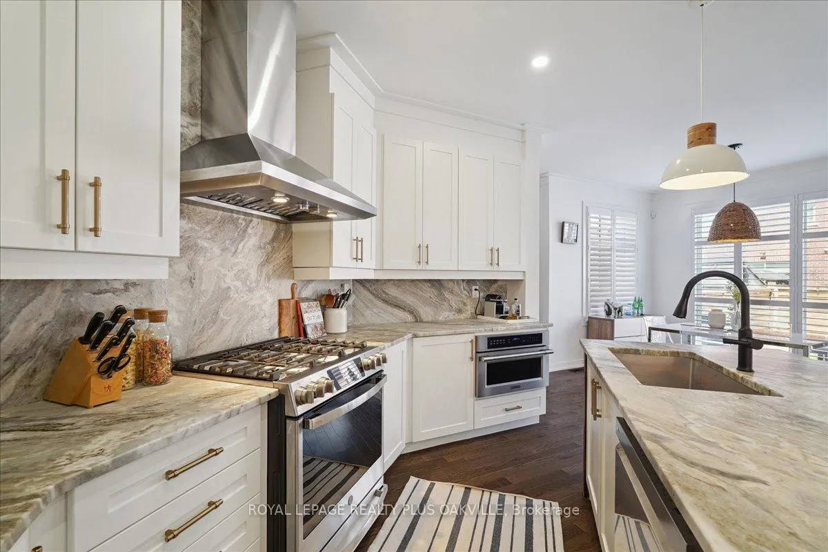 Photo 10 of 40 Soltys Drive, Whitby, Rural Whitby — HOMEH