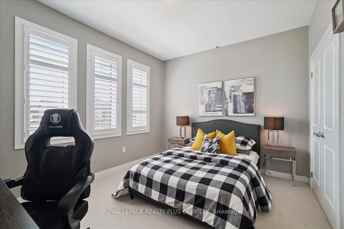 Photo 25 of 40 Soltys Drive, Whitby, Rural Whitby — HOMEH