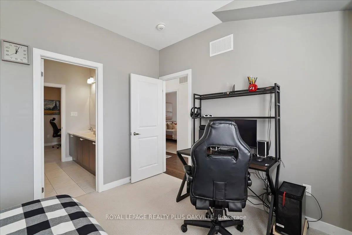 Photo 26 of 40 Soltys Drive, Whitby, Rural Whitby — HOMEH