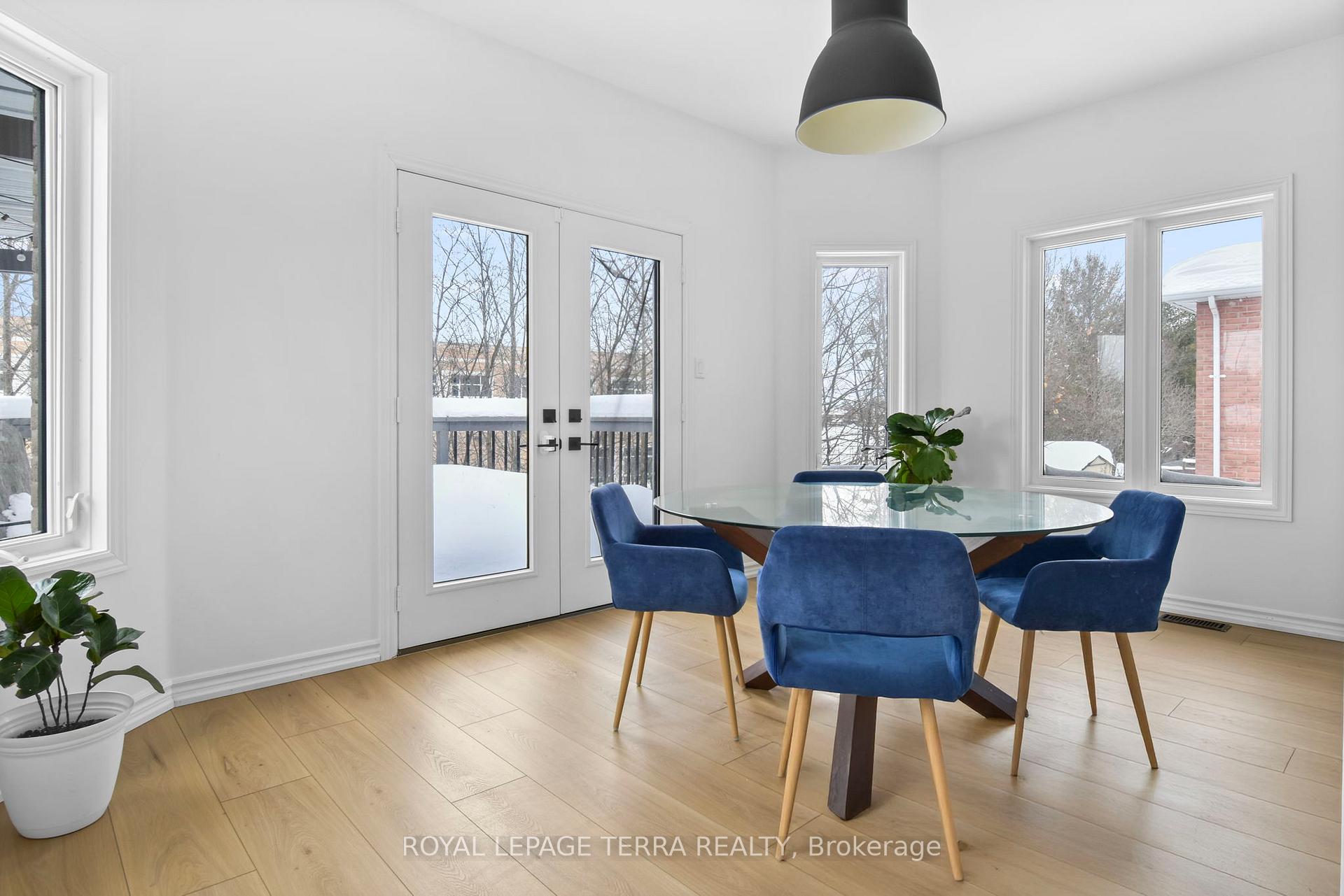 Photo 24 of Unit Upper Part, 10 Silvercreek Crescent, Barrie, Ardagh — HOMEH