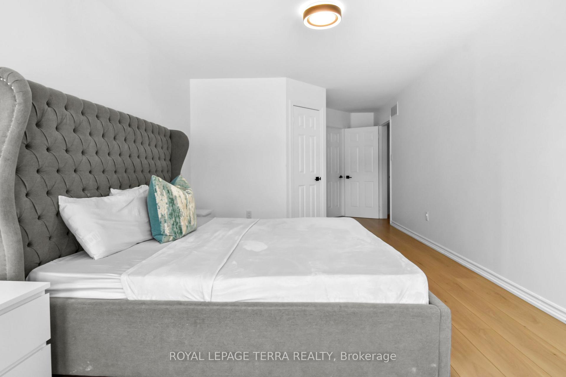 Photo 34 of Unit Upper Part, 10 Silvercreek Crescent, Barrie, Ardagh — HOMEH